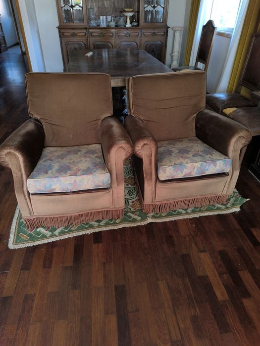 Ofereço Conjunto de 3 sofás de veludo