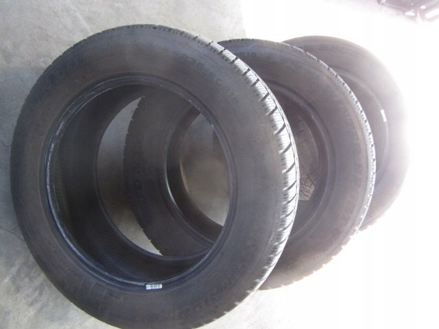 Dunlop winter sport 5 suv 235/60/18