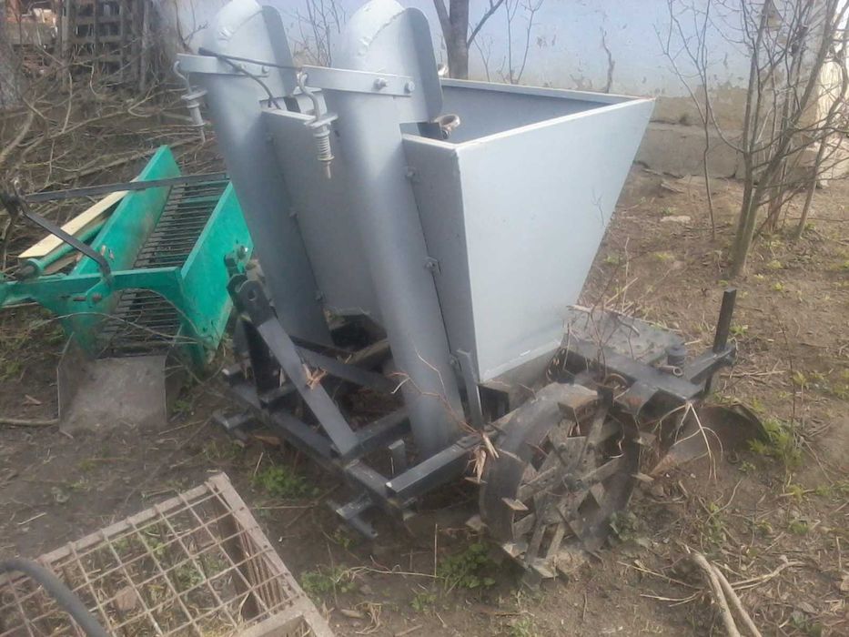 Трактор ДТЗ 244.4