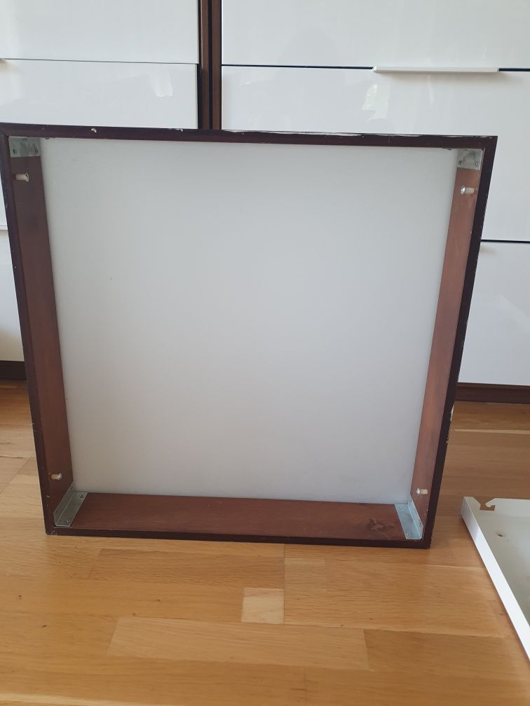 Drewniany plafon sufitowy 50x50 szkło mleczne
