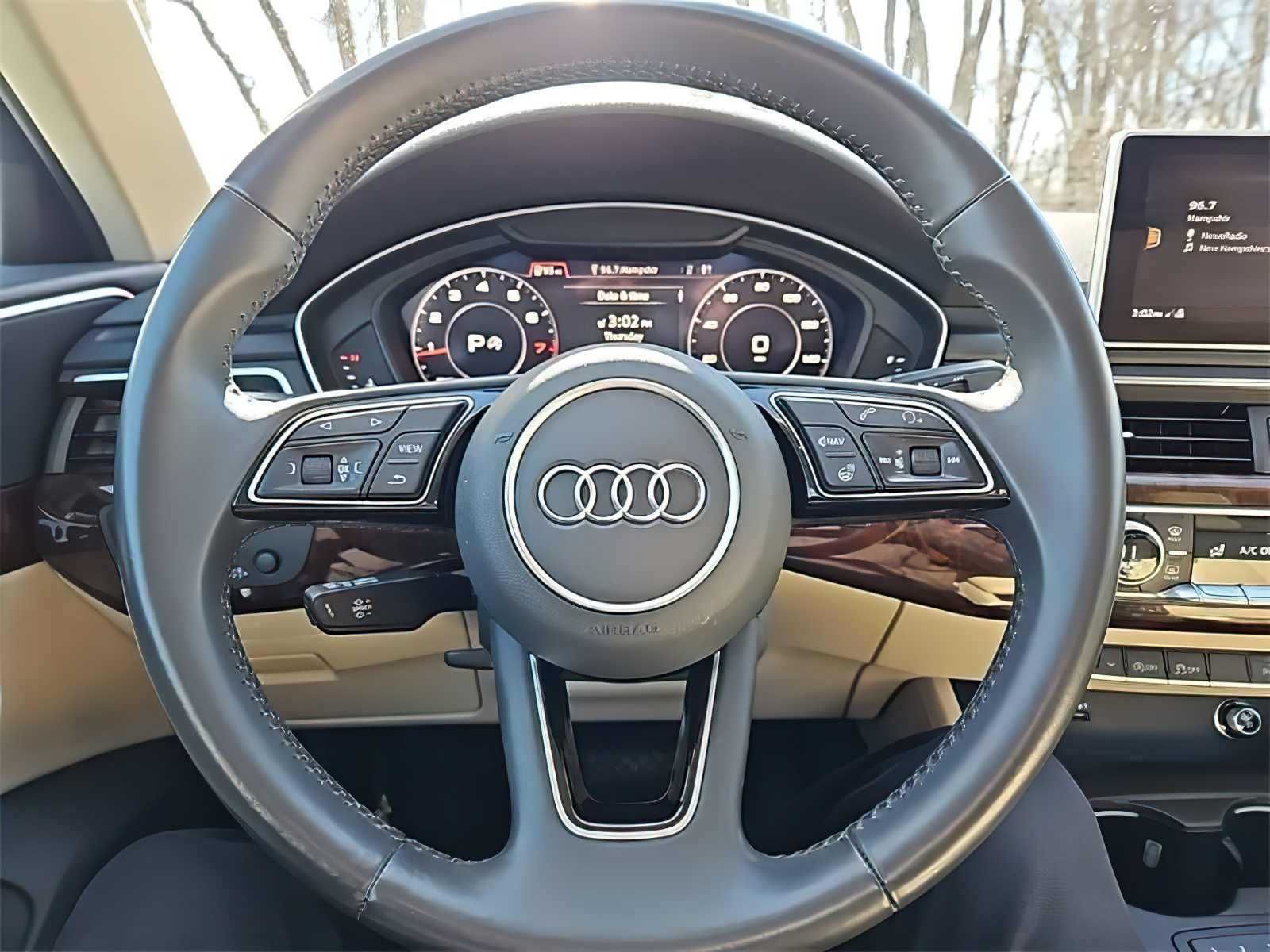 2019 Audi A4 2.0T quattro Premium Plus