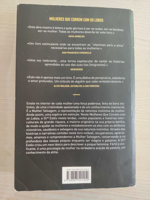 Livro "Mulheres que Correm com os Lobos"