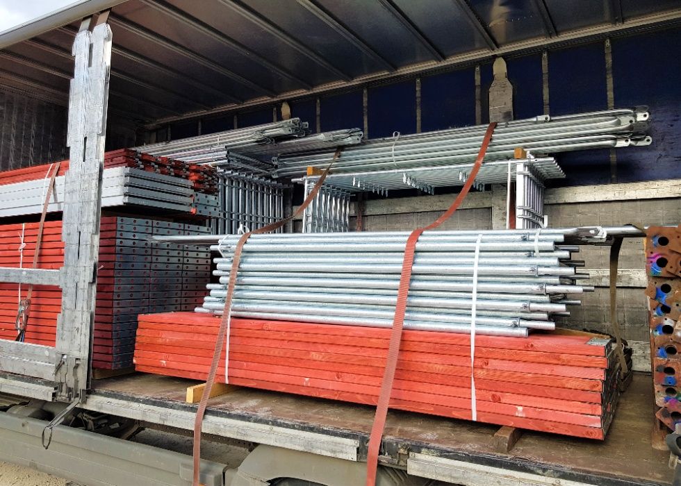 Stemple budowlane, Sprzedam rusztowania typ Plettac 100 m2, Szalunki