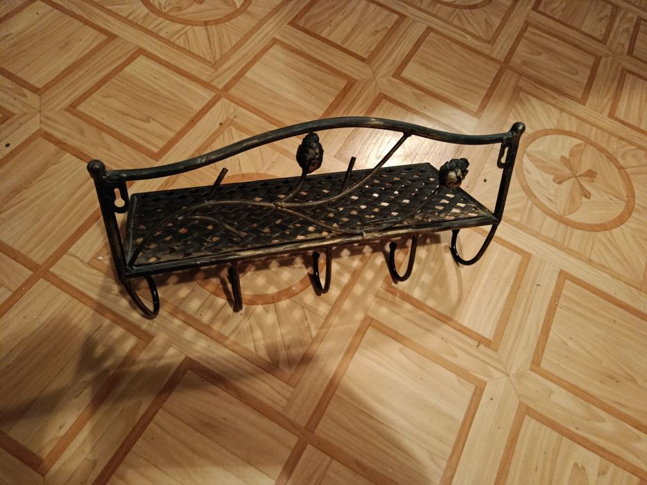 Wieszak na ubrania do przedpokoju