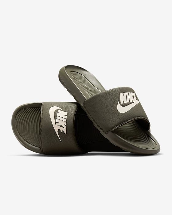Оригінальні чоловічі тапочки Nike Victori One Slide