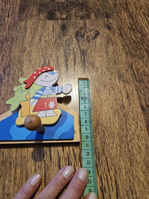 Wieszak do dziecięcego pokoju