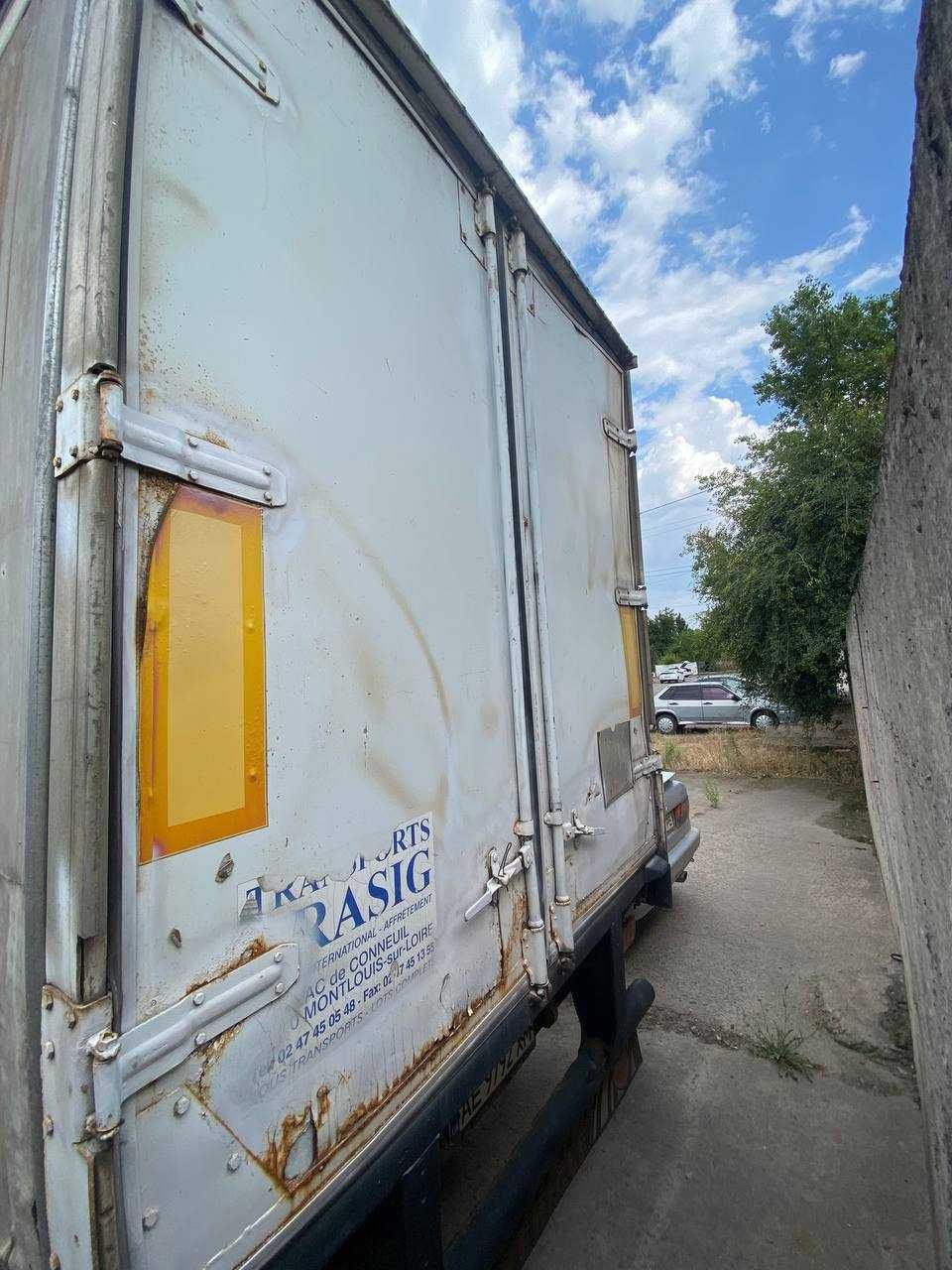 Trailor SYY3CX 1996