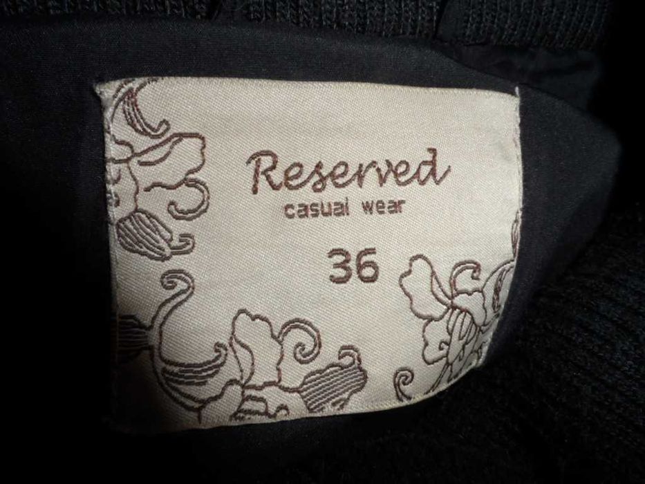 Длинный теплый жилет Reserved S\M с поясом женский на синтепоне