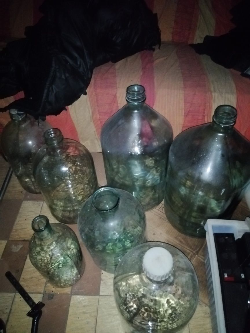 Продам бутилі пластикові