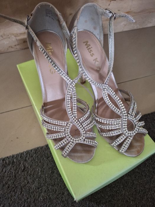 Sandałki damskie rozmiar 38 szaro-beżowe