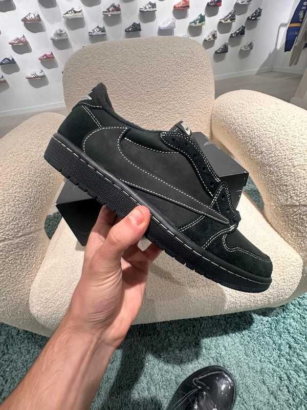 Jordan 1 Retro Low OG SP Travis Scott Black Phantom R.42