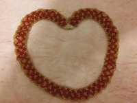 Ожерелье из бисера красное