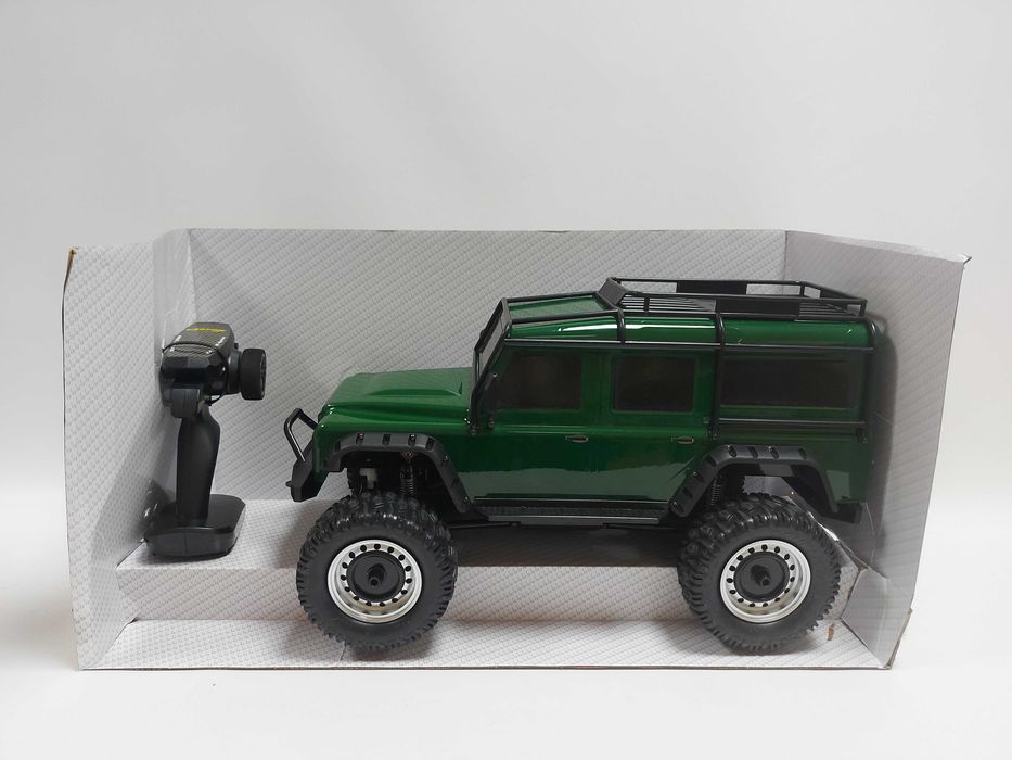 Carson RC 1/8 Land Rover Defender Green RTR Rock Crawler RC35