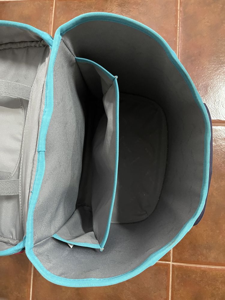 Mochila escolar com bolsa térmica e refletores