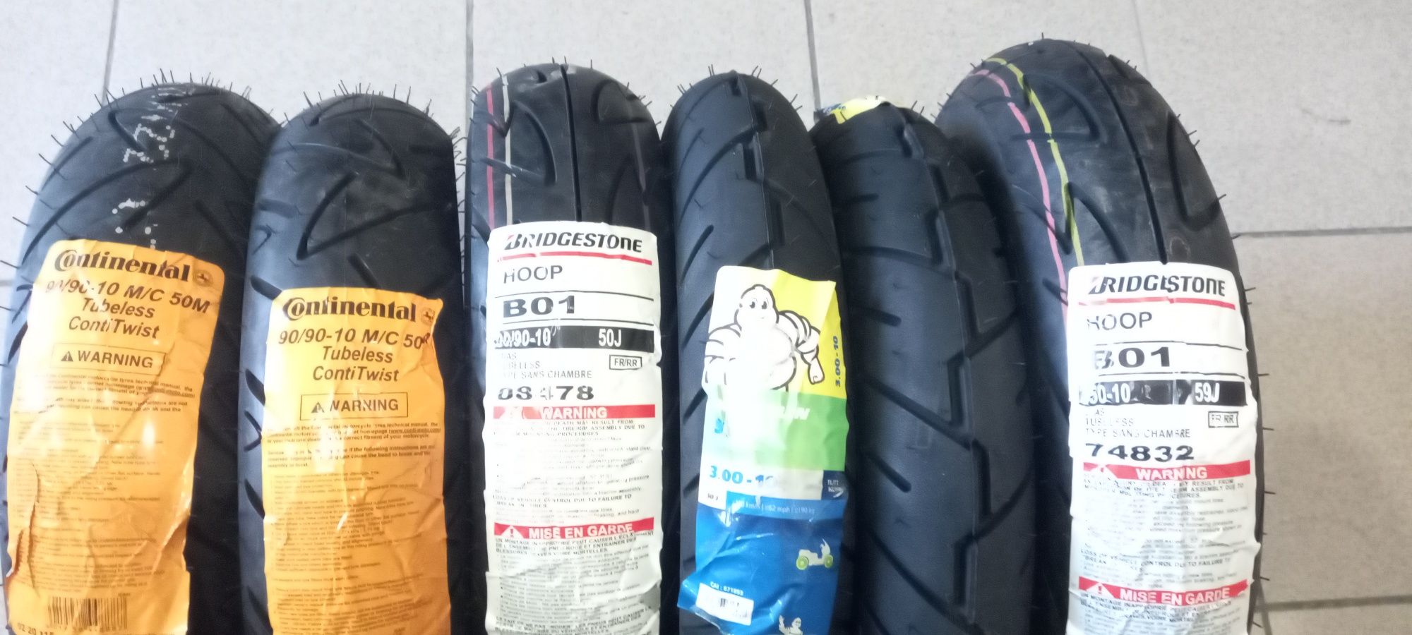 Шина мотошина покрышка колесо скат скутер Michelin 90x90x10, 3.00 - 10