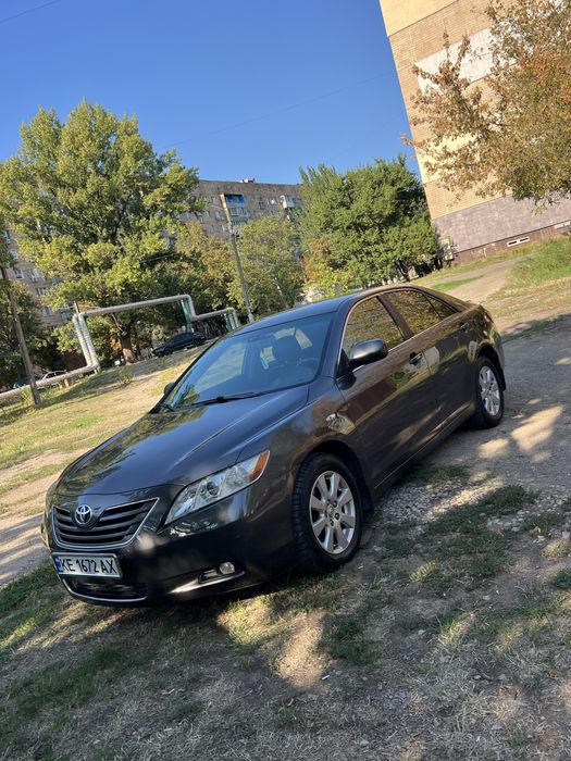 Продам Toyota Camry 3.5