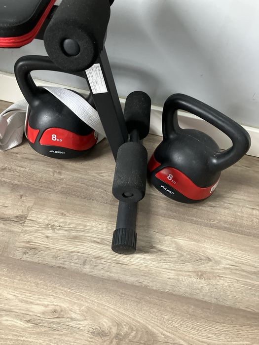 Banco ginasio mais kettlebell