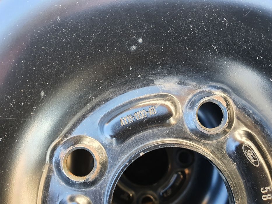 Felgi 15 Ford Bmax Fiesta MK7 MK8 Ka+ Tourneo Ecosport 4x108 TPMS ET37