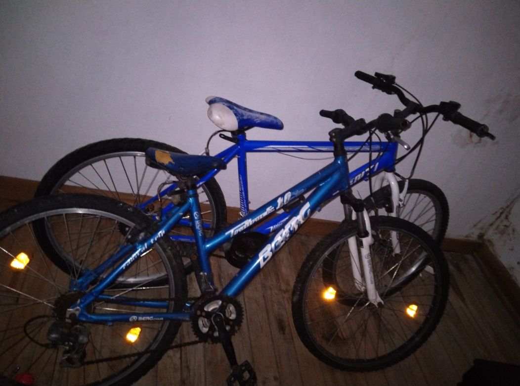 Vendo bicicleta semi nova