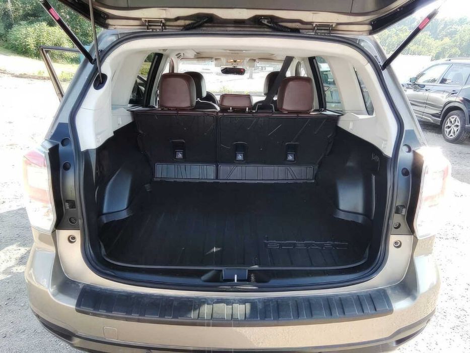 Subaru Forester      2018