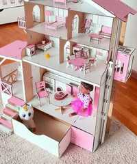 Іграшковий будинок для ляльок з нішами для іграшкових предметів
