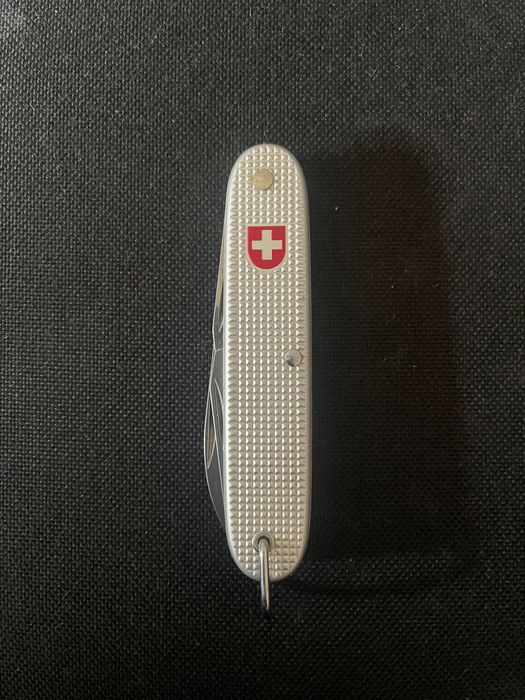 Kontraktowy nóż szwajcarskiej armii Wenger Soldier Model 1961 V6 2004