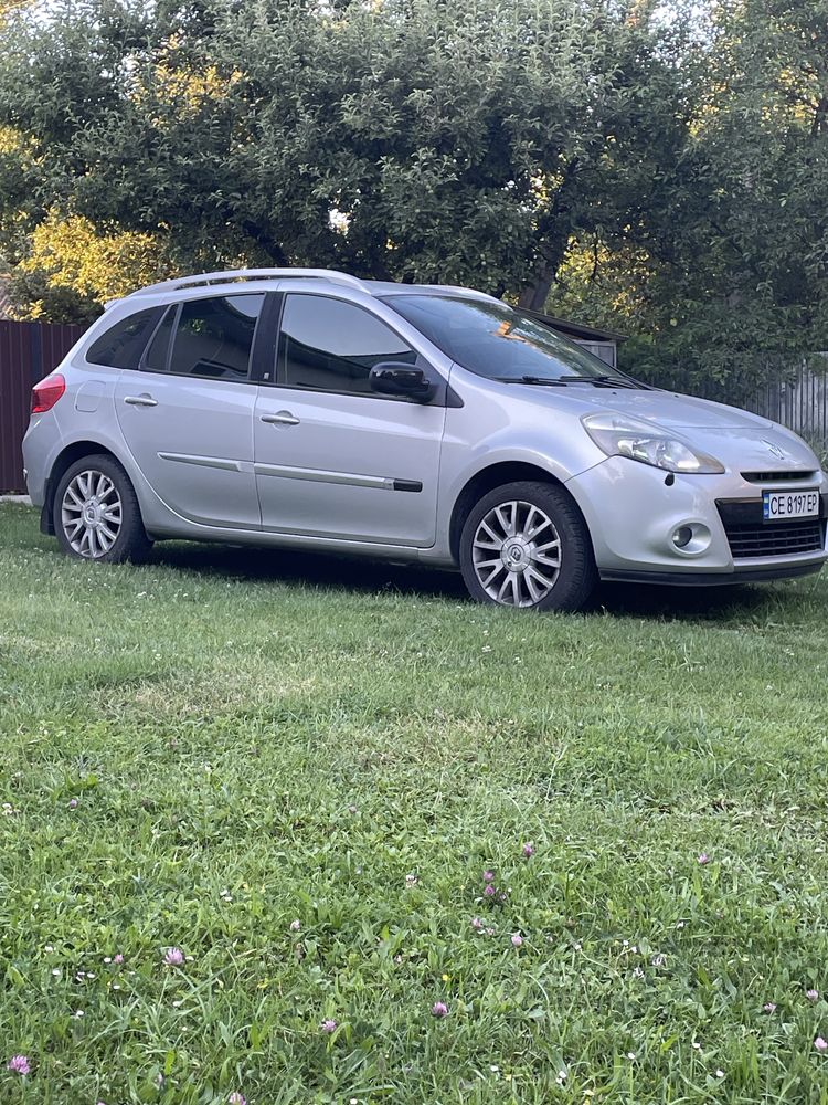 Продам автомобиль Renault Clio |||