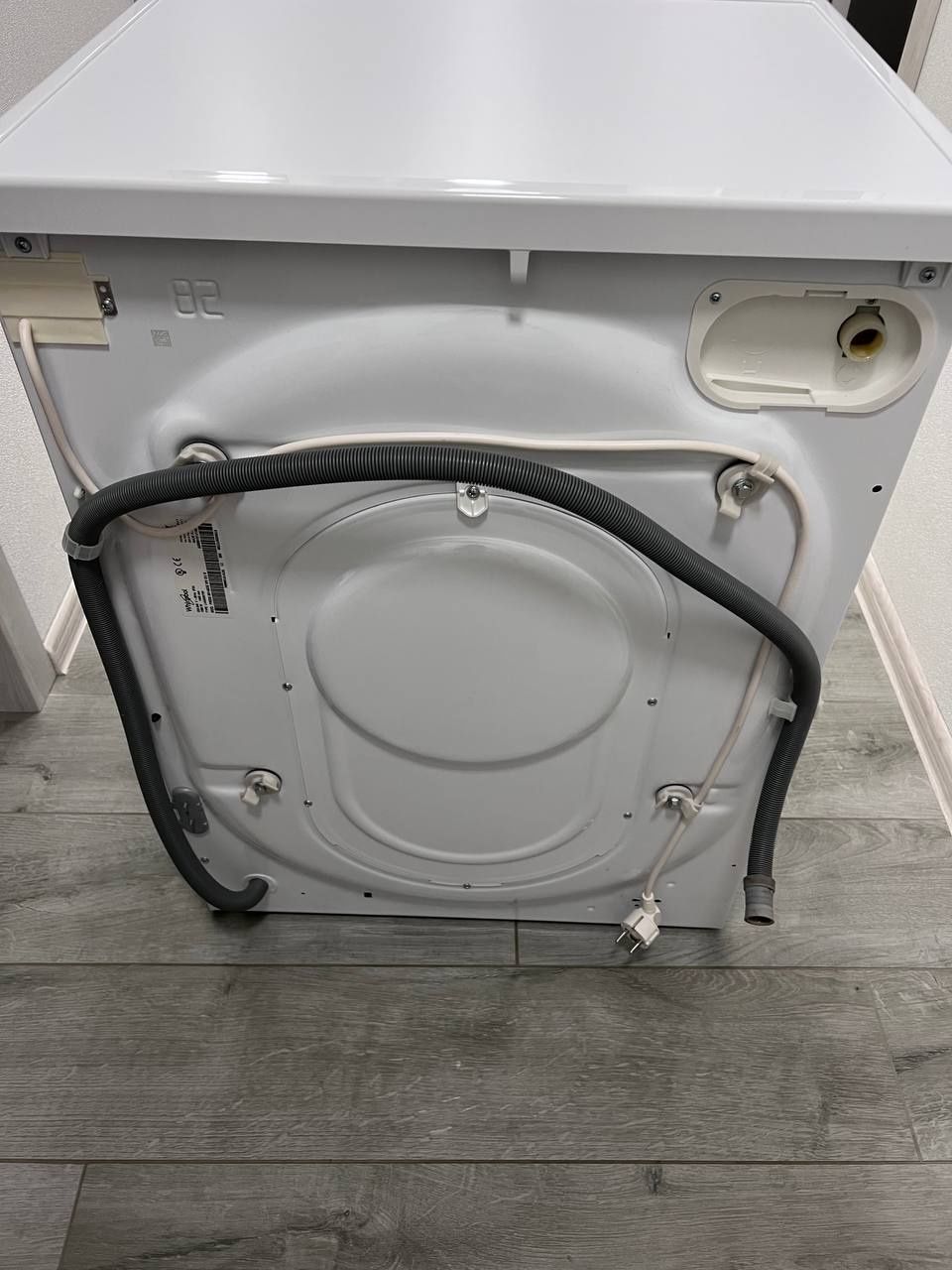 Пральна сушильна машинка Whirlpool FWDG861483E WV