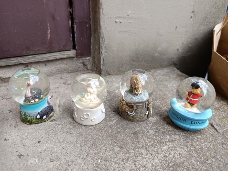 15 starych vintage śnieżnych kul ozdobnych