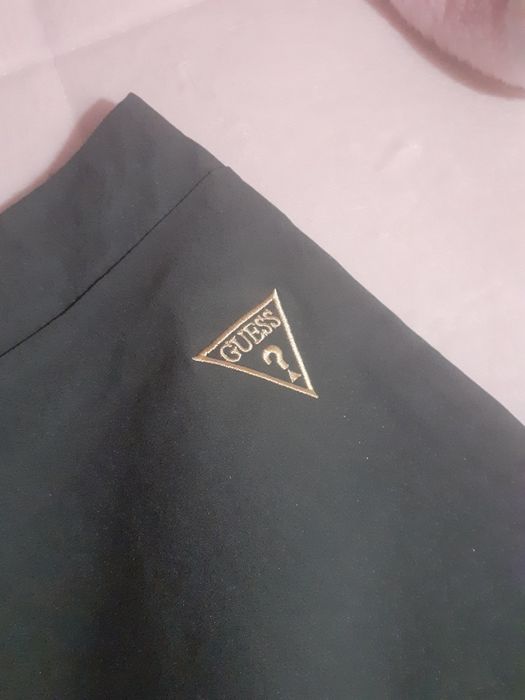 Calças guess verdes com dourado