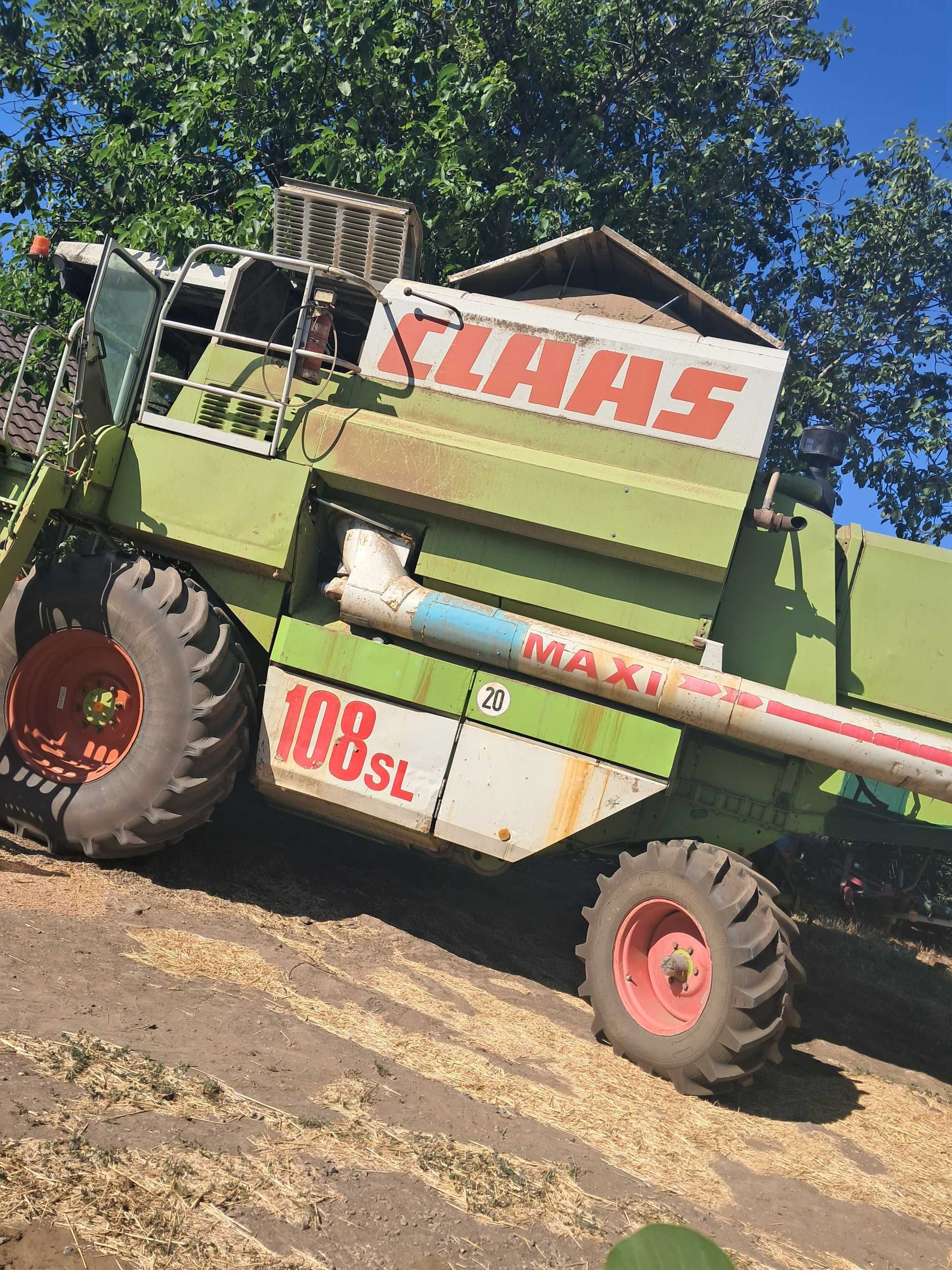 Claas Dominator 108