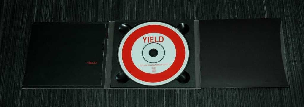 PEARL JAM - Yield. 1998 Sony.