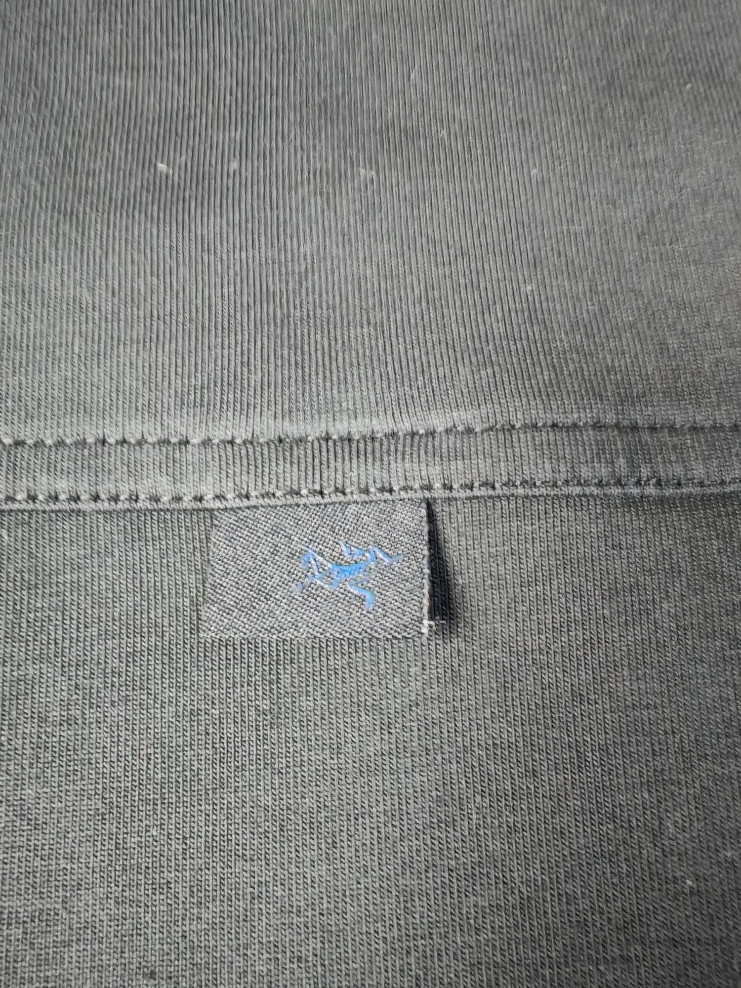 Футболка Arcteryx, розмір М стан 4+