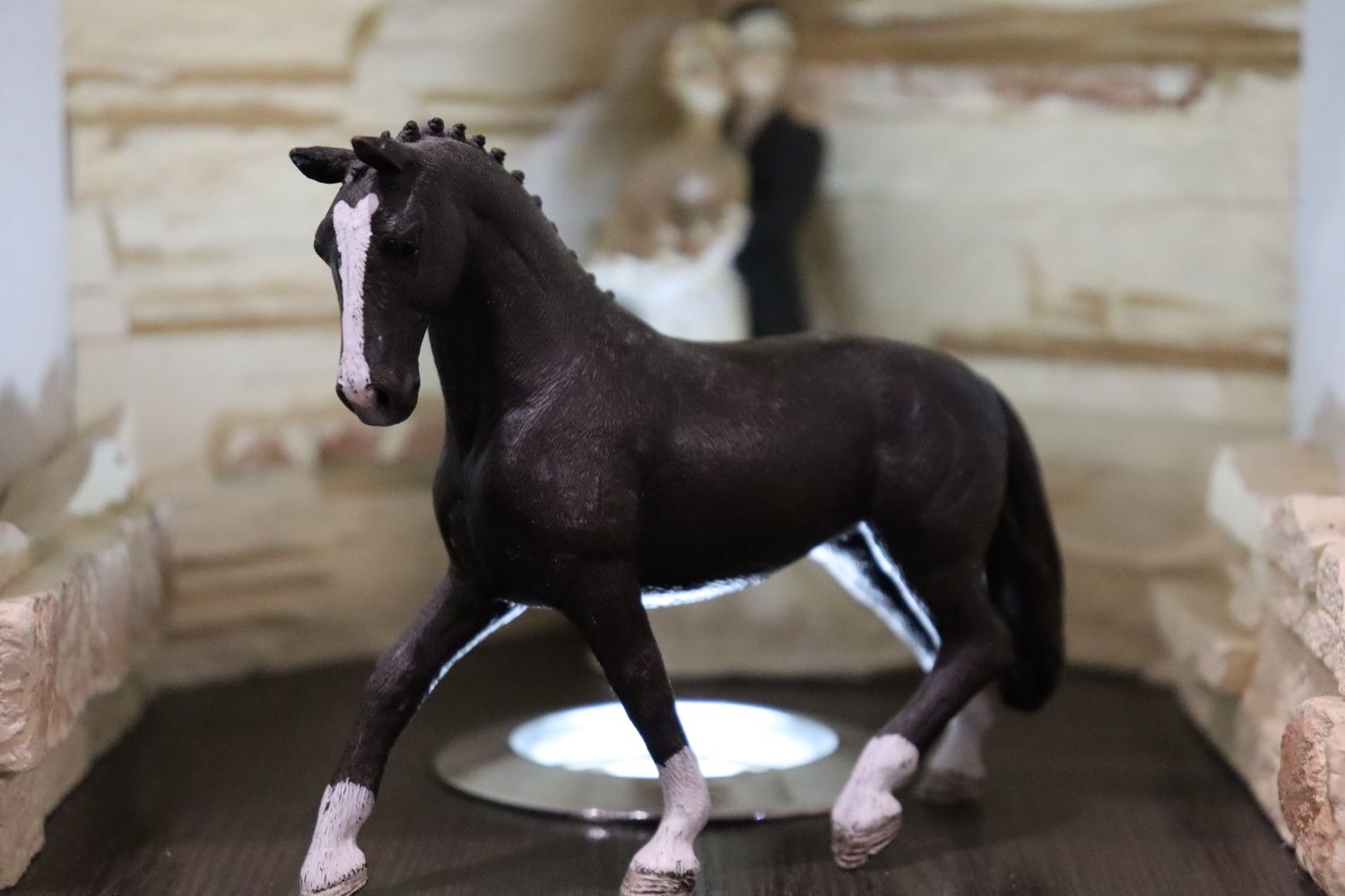 Сім' я ганноверських коней Schleich