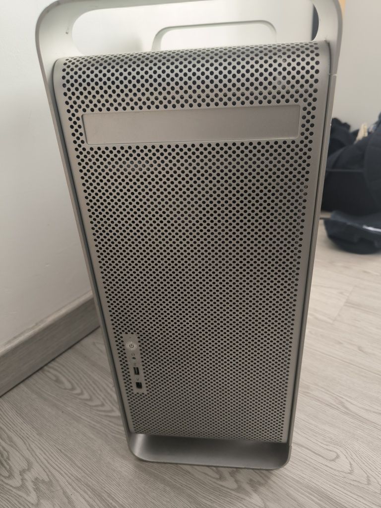 Apple power mac .