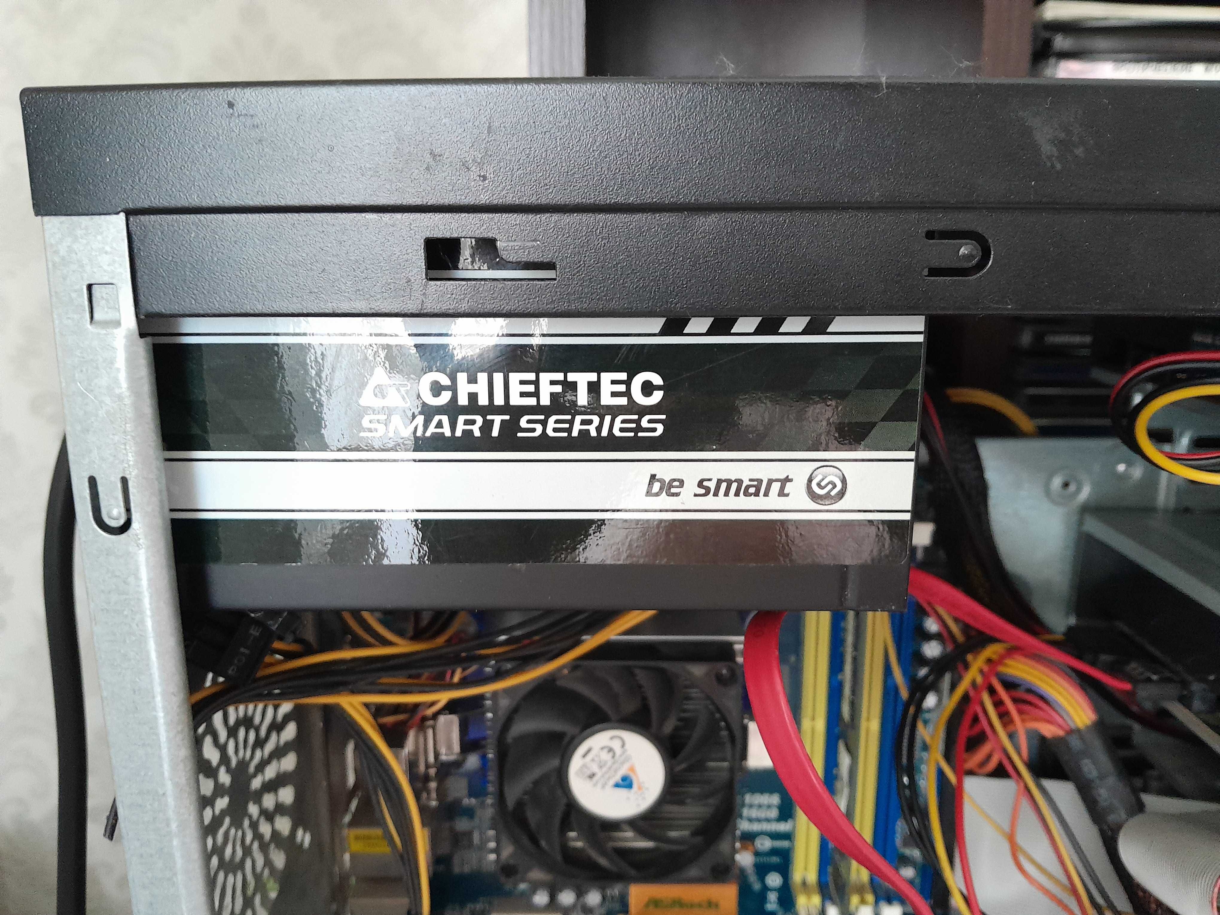 Блок питания Chieftec 400 W