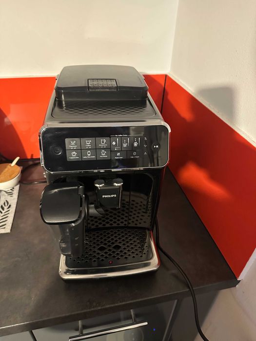 Ekspres Philips Latte Go EP3241