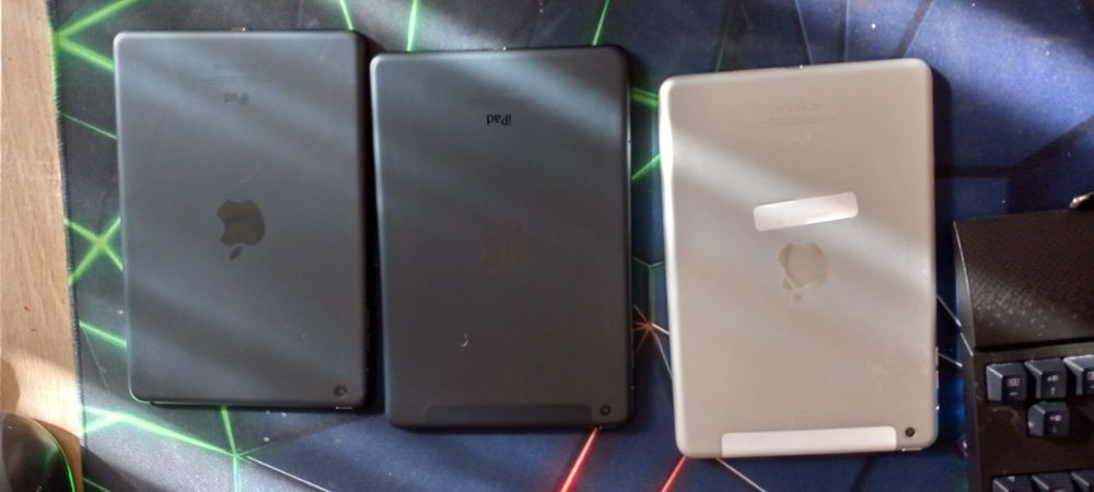 Продам Все на запчастиниIpad a1455, a1432,a1454,a1893