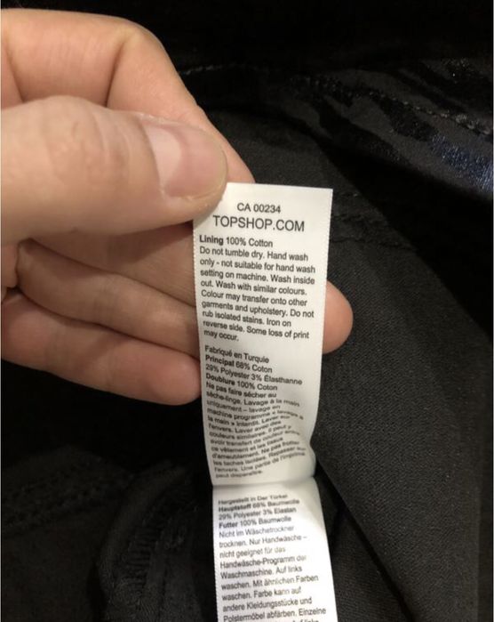 Юбка с имитацией кожи  topshop,размер м.