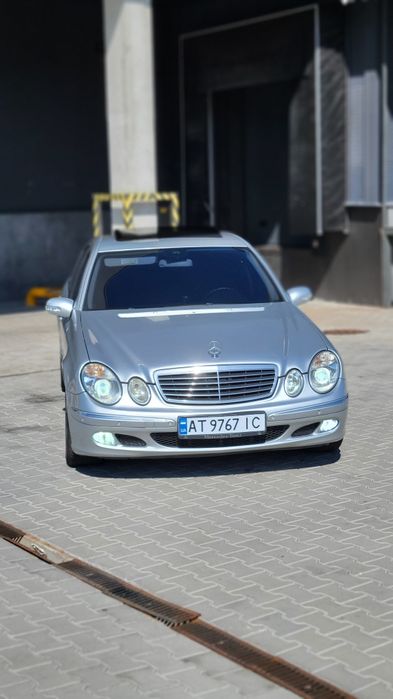 Продаю Mercedes-Benz W211 2.2 cdi автомат