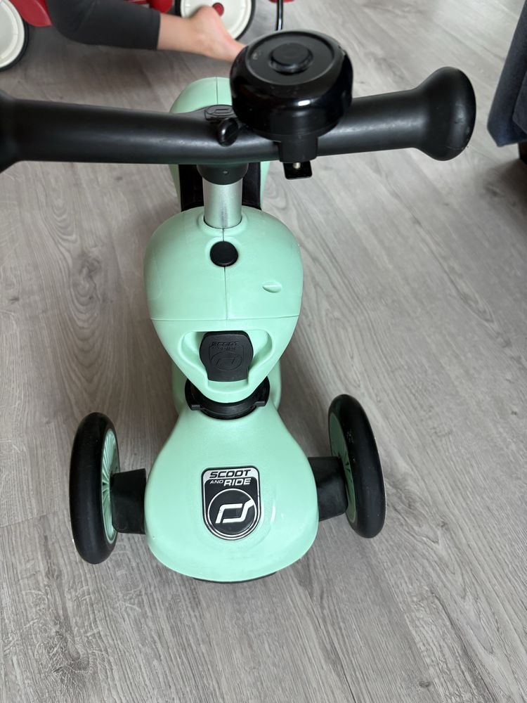 Jeździk hulajnoga scoot and ride