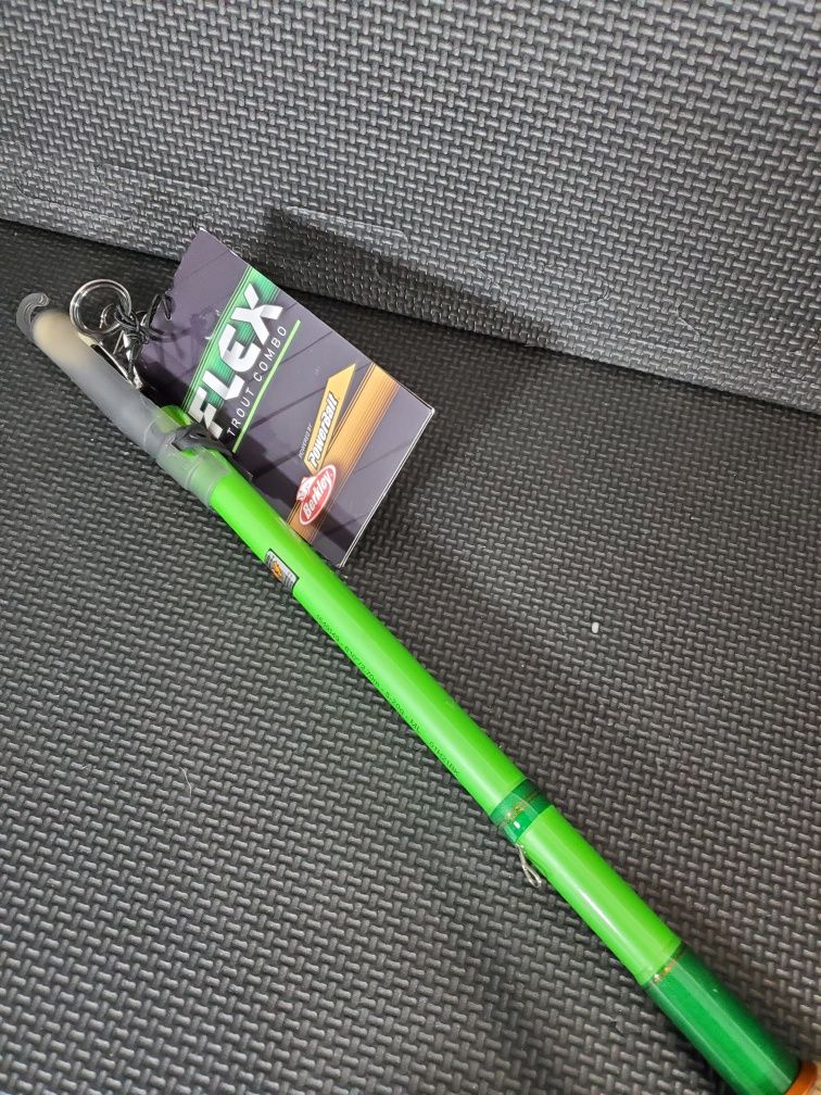 Wędka teleskopowa BERKLEY FLEX TROUT SPINNING COMBO 2,40M 5-15G +kołow