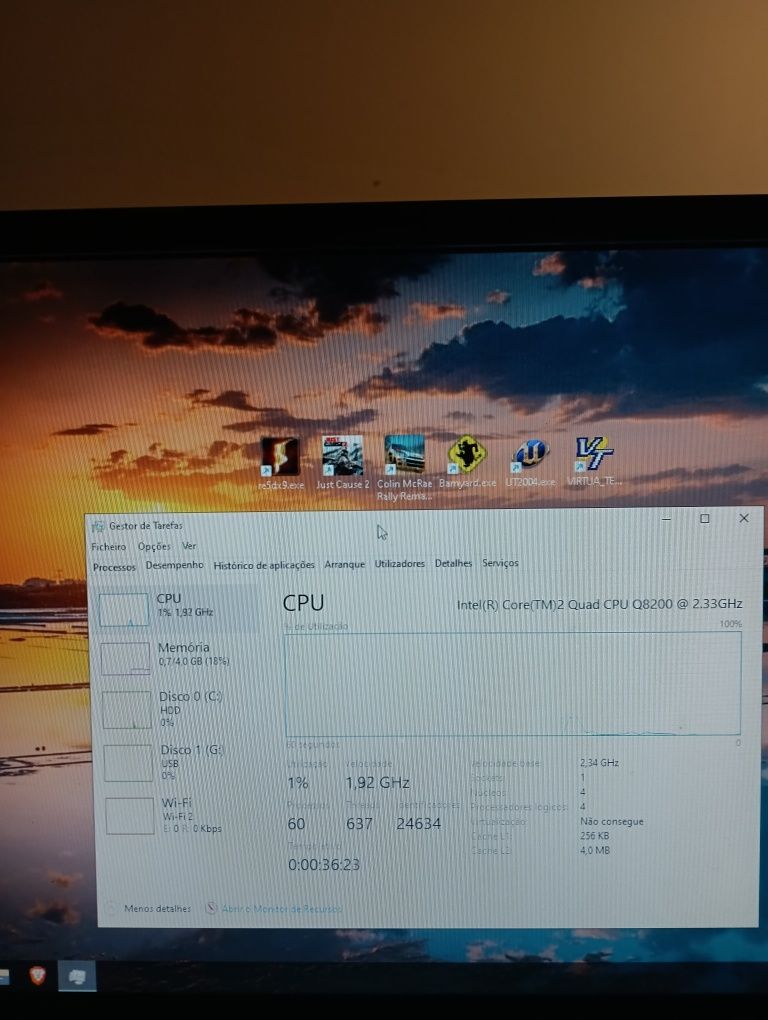 Computador Quad core Q8200 com placa WiFi, e placa gráfica NVIDIA 8500