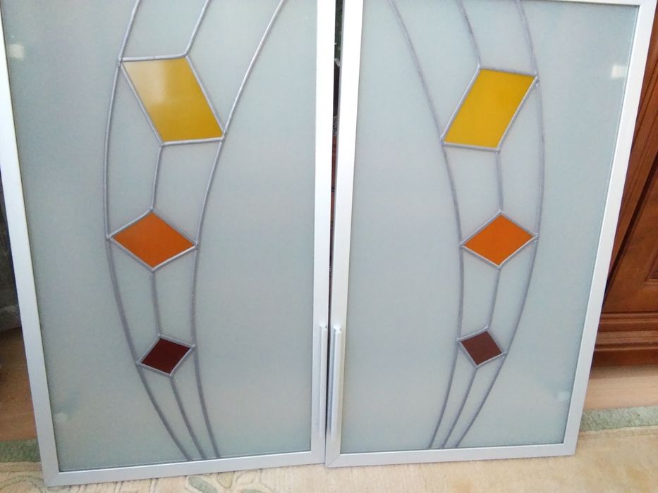Fronty do szafek witrażowe