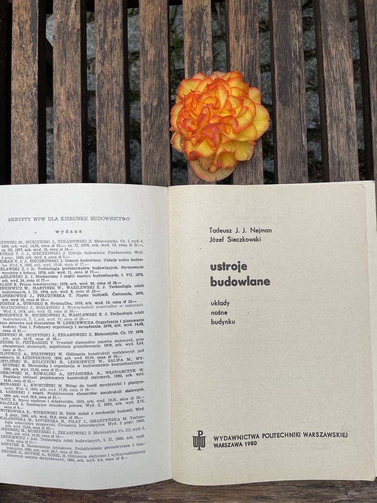 Ustroje budowlane - T. Nejman i J. Sieczkowski