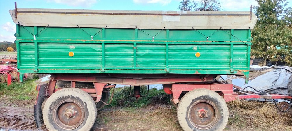 Przyczepa rolnicza wywrotka D-47 Sanok Autosan