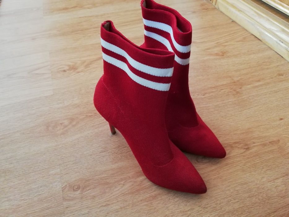 Botins de senhora da marca Schutz