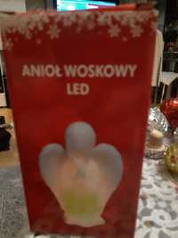 Anioĺ LED z wosku