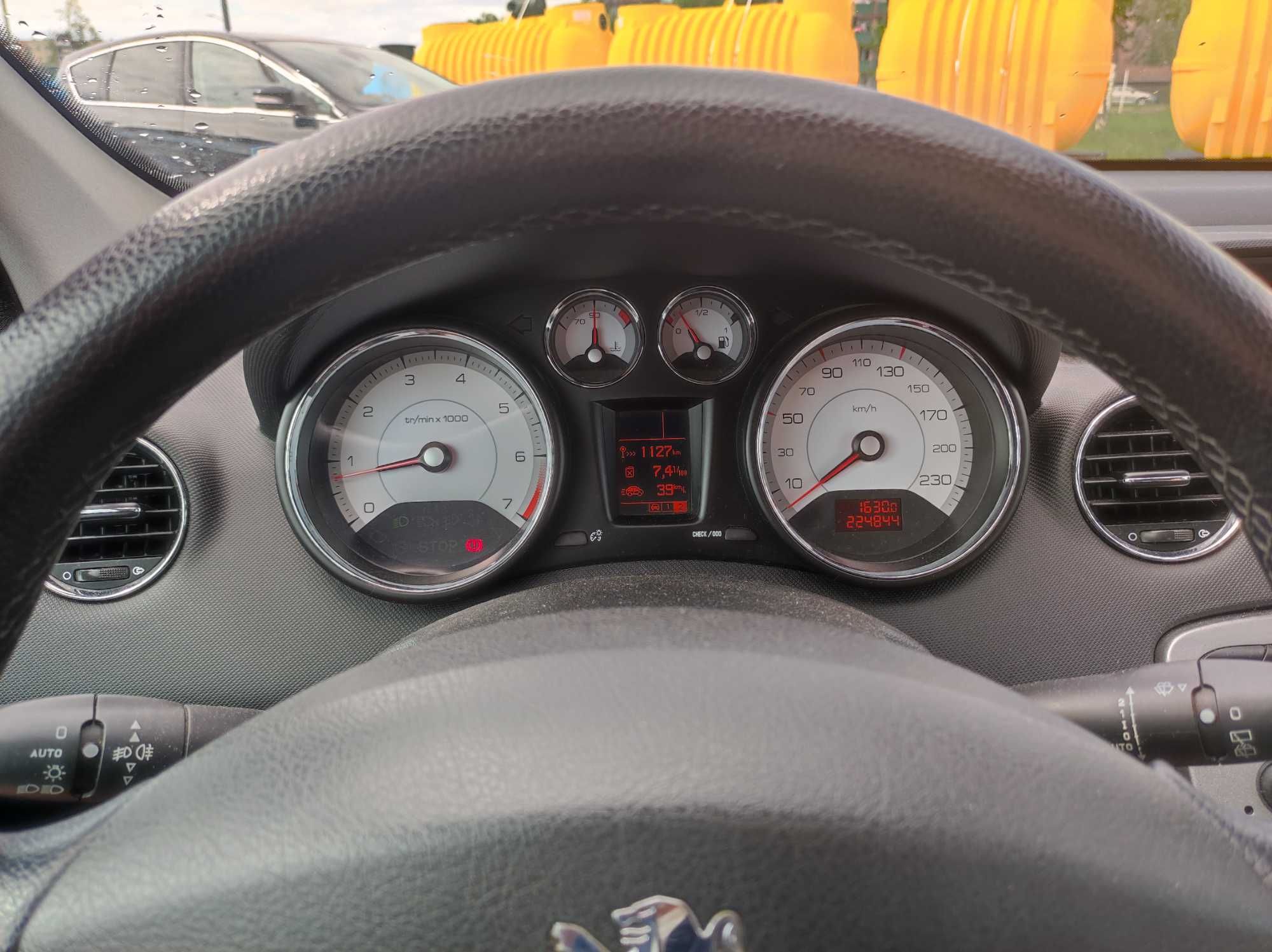 peugeot 308 1.6 120km, świeże OC, bogate wyposażenie