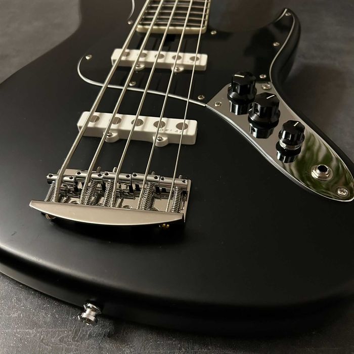Maruszczyk Elwood 5P skala 35 mat heban Delano jazz bass gitara basowa